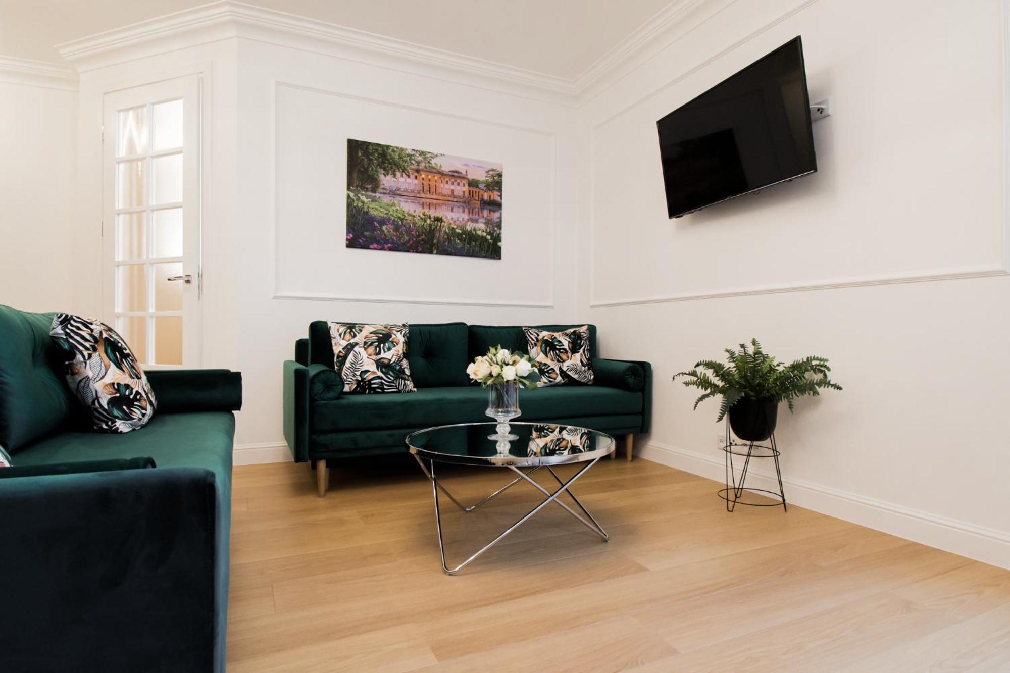 Warsaw Seasons By Alluxe Boutique Apartments Bilik gambar